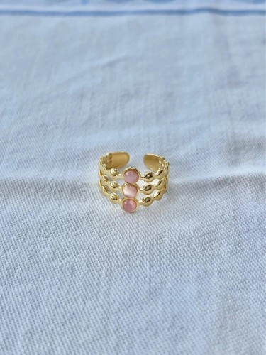 Gold plated light pink round