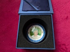 Queen Elizabeth II Paperweight Celebrating Diamond Jubilee 1952 to 2012.