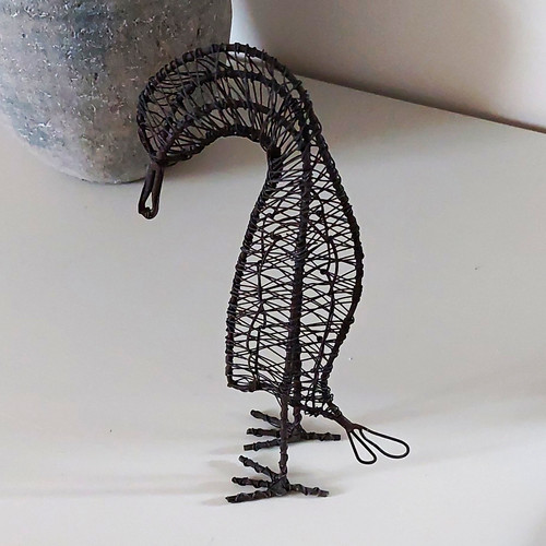 Black metal wire - black,