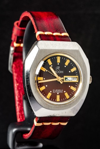 Ricoh red dial - ricoh, irregular