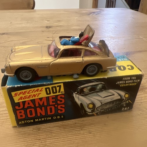Corgi toys james bond - toys,
