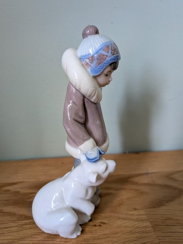 Lladro figurine porcelain - figurine,