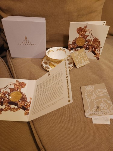 Buckingham palace tea cup - tea, silk