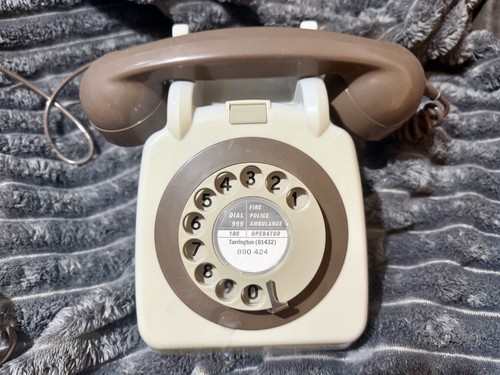 Rotary telephone 706 63 - telephone, l