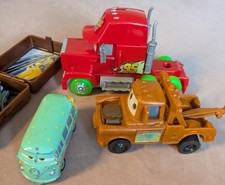 Disney Pixar Mattel glow racer Mack Hauler Tow Mater & boxed Cruz Ramirez
