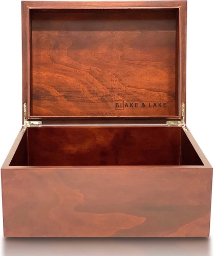 Large wooden oak box with - wooden,