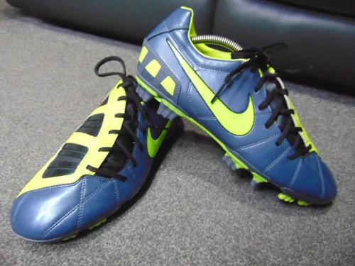Vintage 2011 nike total - 2011,