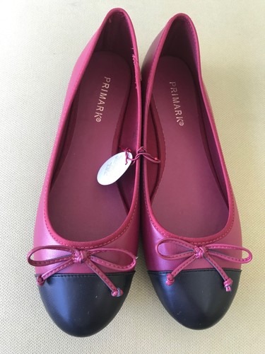 Burgundy and black toe pumps - burgundy,