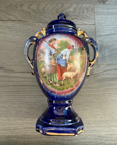 Antique decorative vase - an,