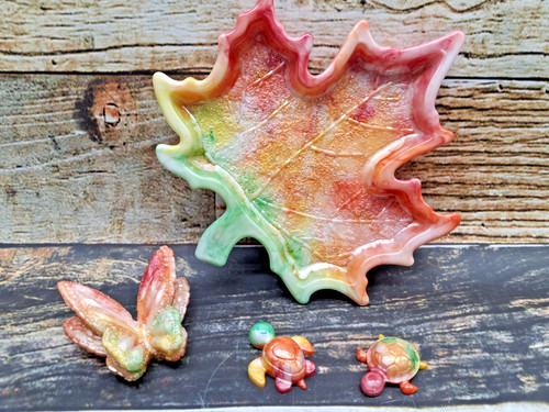 Ink dripped intoresin fall - intoresin,
