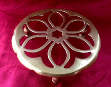 VINTAGE BRASS TRIVET
