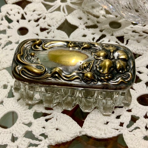 Antique art nouveau - nouveau, glass