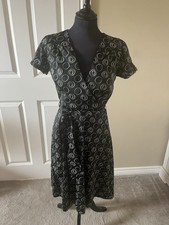 Debenhams Red Herring Wrap