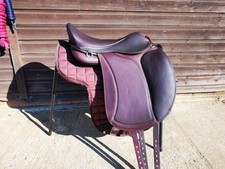Edix Icelandic Tudor Dressage Saddle 17" Adjustable Soft Tree