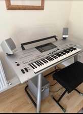 Yamaha Tyros 3 With Speakers & Stool