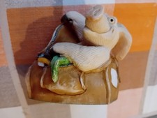 PIGGIN PIGS GOING ON HOLIDAY 96 LIMITED EDITION EXCELLENT CONDITIOIN