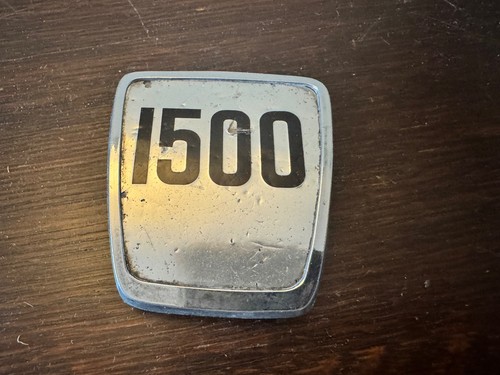 Triumph 1500 badge