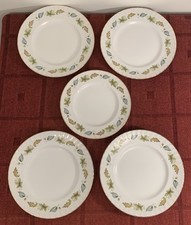 5 Ridgway Sherwood White Mist Plates, 4 X 25cm, 1 X 22.5cm
