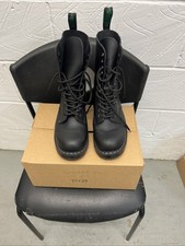 Solovair Men’s Eleven