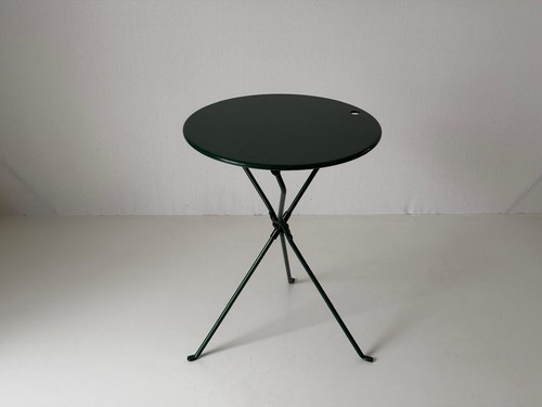 Space age green - space,