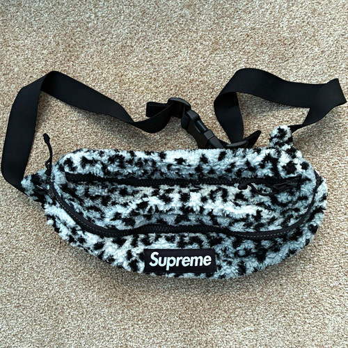 Supreme furry waist bag - furry,