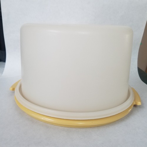 Vintage tupperware cake keeper - tupperware,