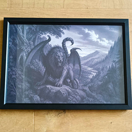 Print manticore wooded - in,