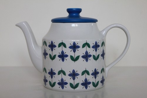 Midwinter roselle teapot - roselle,