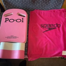 speedo swimming bag with float and leg float