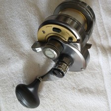 Shimano Tyrnos 12 lever drag reel. Little previous use. Very good quality reel. 