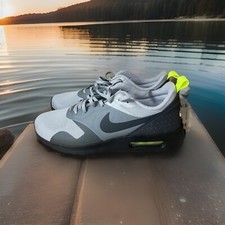 NIKE AIR MAX TAVAS WOLF GREY