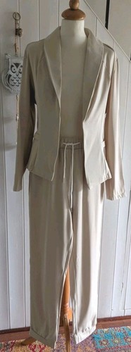 Ladies size beige casual - ladies, 8