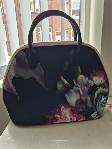 Ted baker floral beauty bag - "ted,