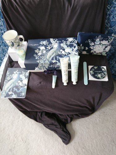 Laura ashley rare 70th - ashley,