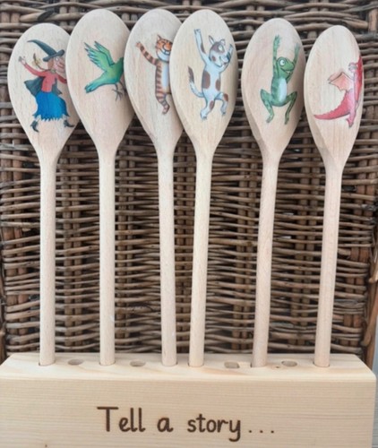 Room the broom story - room, spoons