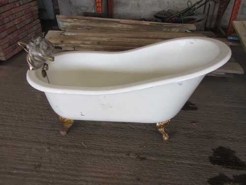 Freestanding cast iron - cast, slipper