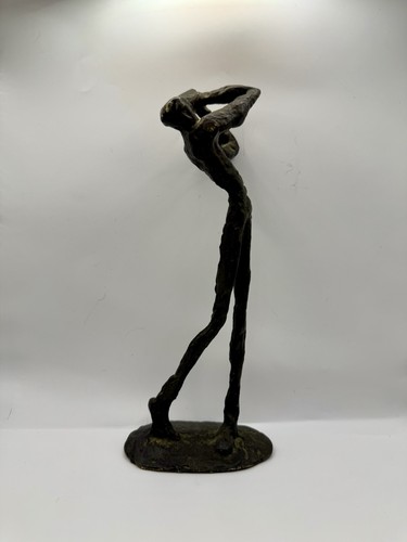 Heavy bronze golfer - heavy,