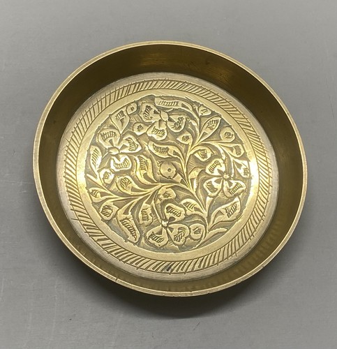 Vintage etched brass trinket - etched,