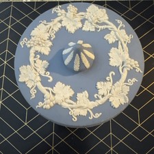 Vintage Wedgwood Blue Jasperware Small Round Trinket Box – Made in England