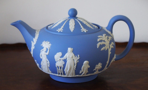 Wedgwood blue jasperware - blue,