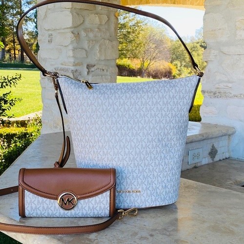 Nwt michael kors brooke bucket - michael,