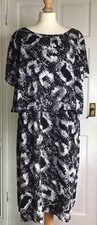 DAVID EMMANUEL Grey & White Patterned Layered Shirt Sleeved Dress - Sz 22