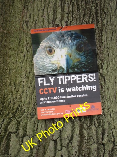 Photo 6x4 fly tippers - fly, sign