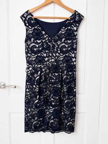 Untold size navy blue lace - size,