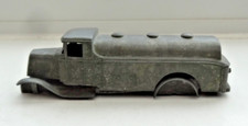 DInky Toys Petrol tanker 25d Type 3 For Restoration or Spare Parts
