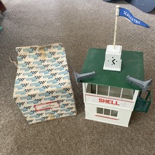 SCALEXTRIC VINTAGE A208 CONTROL TOWER WITH LOUD SPEAKERS see pics/read