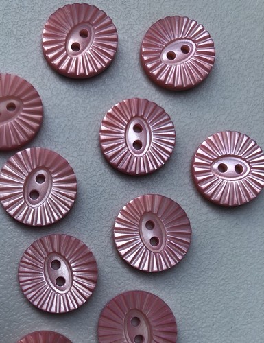 Pink real shell buttons - pink,