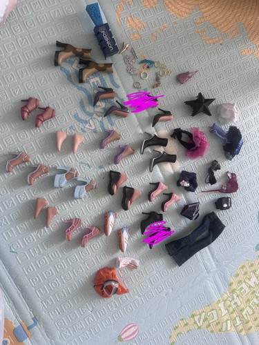 Bratz dolls and accessories - and,
