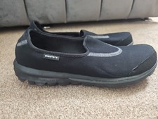 Skechers Go Walk Size 8