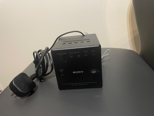 Sony icf alarm clock - icf-c1, radio